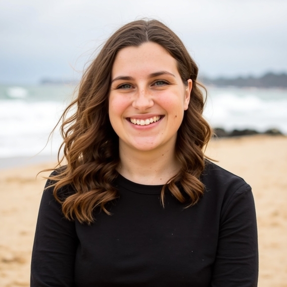 Meet your Posher, Audrey - Picture 1 of 1